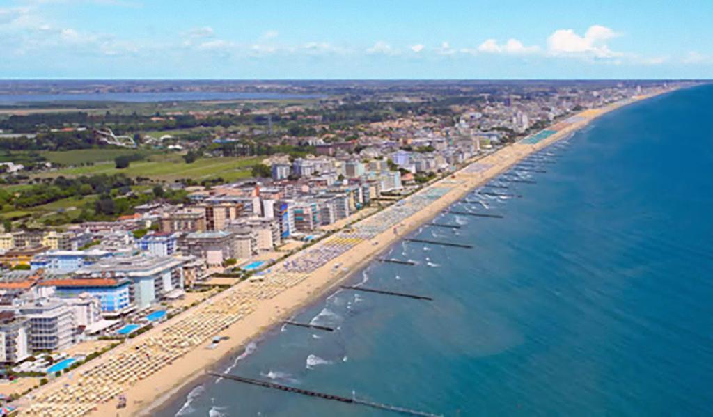 Villa Santin Carraro Immobiliare - Family Apartments Lido di Jesolo Exterior photo